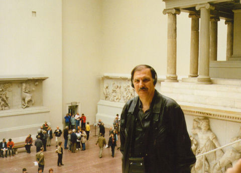 Στο μουσείο της Περγάμου (Βερολίνο, 2001)